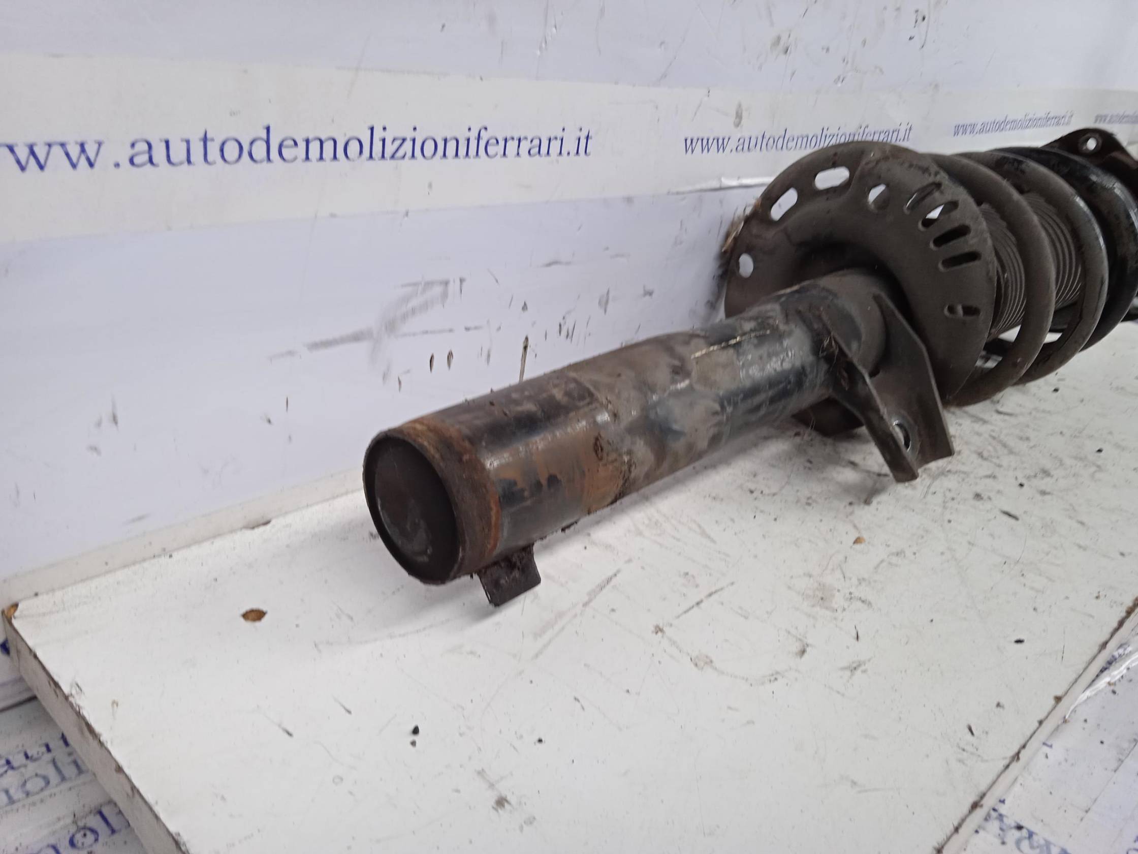 Ammortizzatore ant. dx.